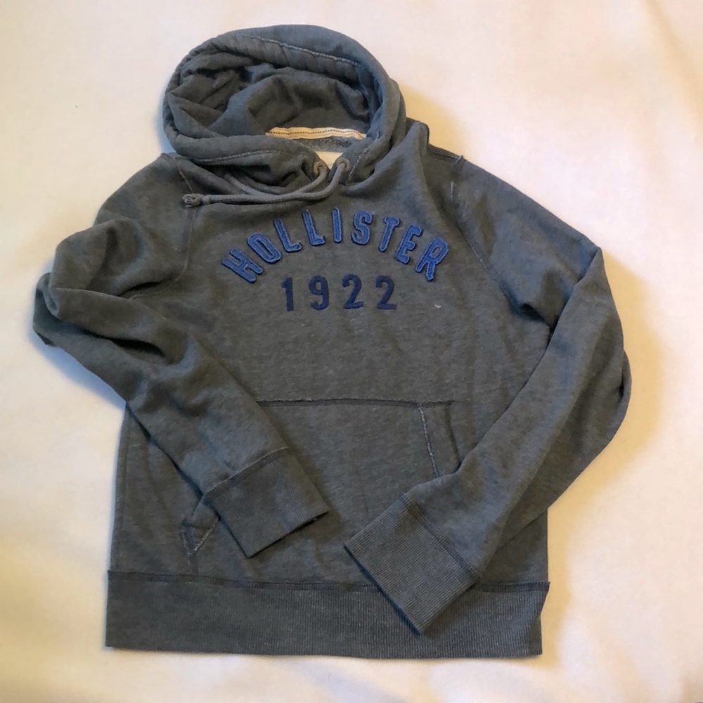 Hollister Men’s Grey Hoodie